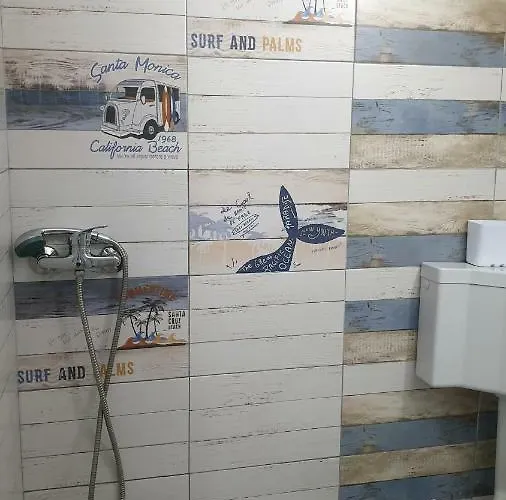 Casa Fely Gazde/Camere de închiriat Eforie Nord